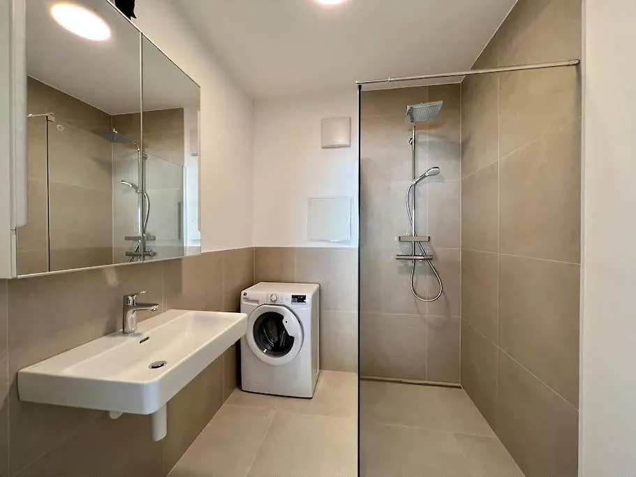 Apartment Modern Studio Gardenia_Gartenwohnung Alte Donau Vienna